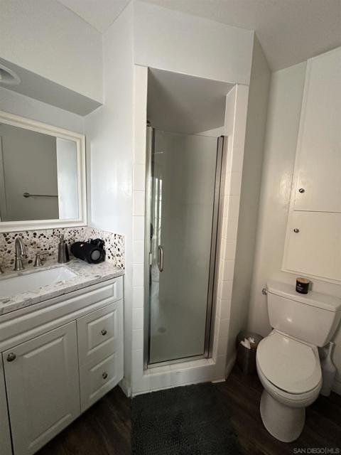 1943 45 Coast Blvd, Del Mar CA: https://media.crmls.org/mediaz/da8af4c3-868a-4535-b262-eb7ddce14044.jpg
