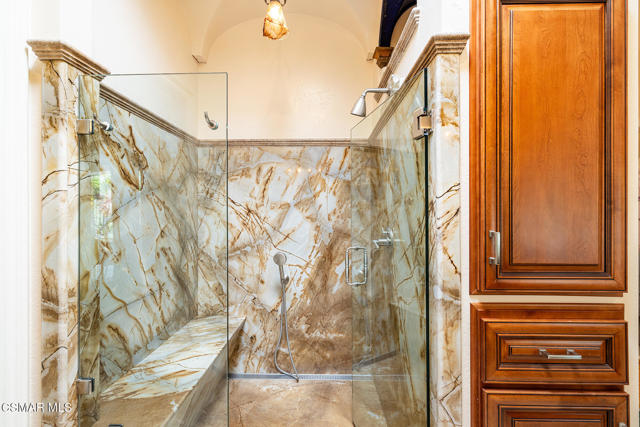 178 Sailwind Court, Simi Valley CA: https://media.crmls.org/mediaz/da8b17b0-6680-41f4-a0f0-113d6f8ea2e3.jpg