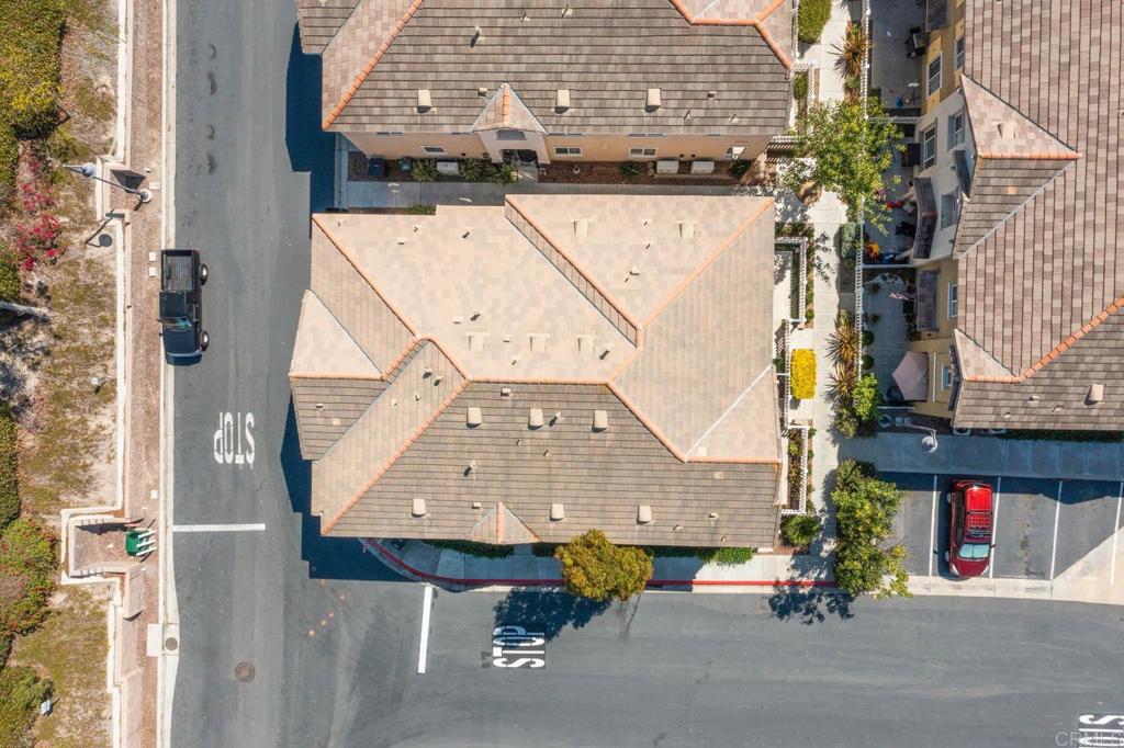 https://media.crmls.org/mediaz/da8d0b07-fef7-4d9d-b1c3-2e482dd5fc2b.jpg?preset=X-Large