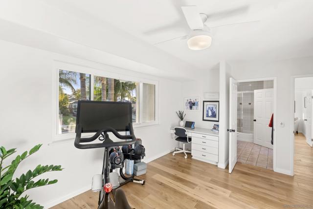 4474 Niagara Ave, San Diego CA: https://media.crmls.org/mediaz/da8d2d3a-c434-4787-ba07-ed770065f5c1.jpg