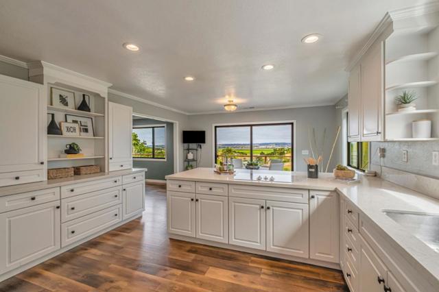 2505 Garin Road, Royal Oaks CA: https://media.crmls.org/mediaz/da8d5ba0-0f1a-41fb-a102-bddad2323de3.jpg
