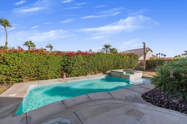 79030 Ladera Drive, La Quinta CA: https://media.crmls.org/mediaz/da8d7df1-e208-4462-abc7-5d4d9ef894ac.jpg