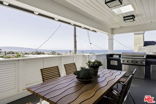 636 12th Street, Manhattan Beach, California 90266, 5 Bedrooms Bedrooms, 0 ,4 BathroomsBathrooms,Residential,For Sale,12th,0,26842911 636 12th Street, Manhattan Beach, California 90266, 5 Bedrooms Bedrooms, 0 ,4 BathroomsBathrooms,Residential,For Sale,12th,0,26842911