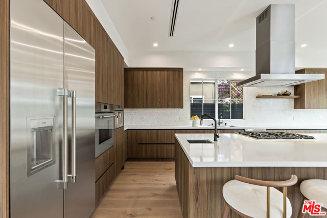 908 Rosecrans Avenue, Manhattan Beach CA: https://media.crmls.org/mediaz/da8f11a5-d370-4fe7-afe0-fcec226e55bd.jpg