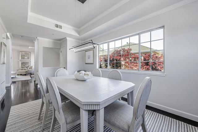 366 Treasure Island Drive, Belmont CA: https://media.crmls.org/mediaz/da8f9887-ad1e-4ef6-9b0d-b3a10cf86d40.jpg