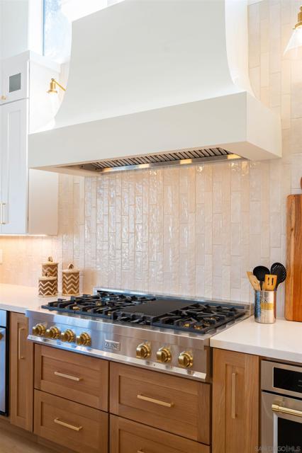 11475 Eastridge Pl, San Diego CA: https://media.crmls.org/mediaz/da8fd4c0-4fe5-4a4c-8a28-38e6b27cc1d7.jpg