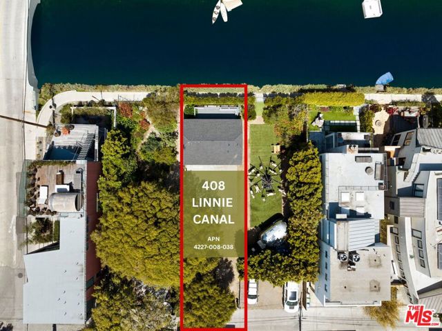 408 Linnie Canal, Venice CA: https://media.crmls.org/mediaz/da90d744-79f5-4c06-9575-be871405c5fc.jpg