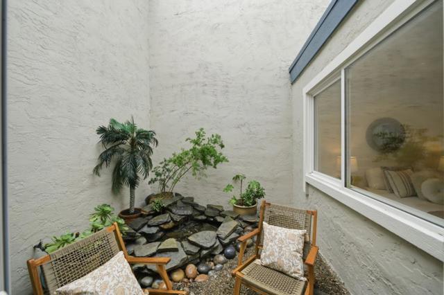 902 Virgo Lane, Foster City CA: https://media.crmls.org/mediaz/da913a54-7f3f-4bce-9f43-fbd74c9f4b9e.jpg