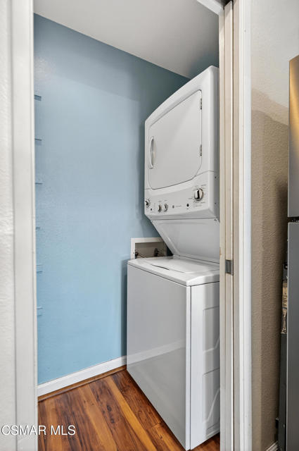 1182 Tivoli Lane, Simi Valley CA: https://media.crmls.org/mediaz/da9303b8-d7ff-4911-893f-ab4f49cdf6ff.jpg