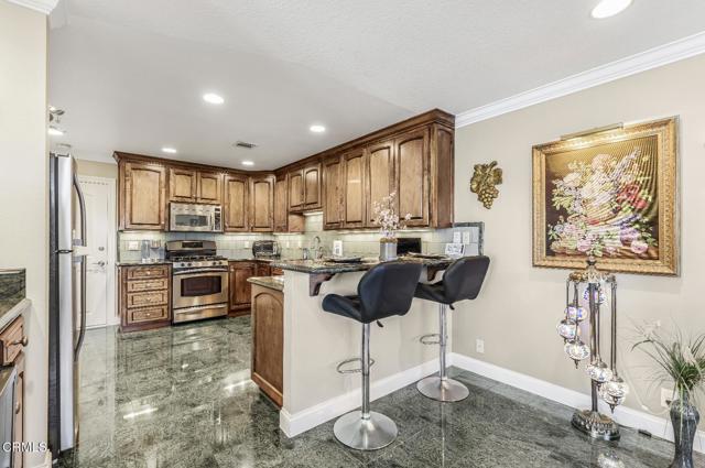 Detail Gallery Image 10 of 40 For 2696 Antonio Dr, Camarillo,  CA 93010 - 3 Beds | 2/1 Baths