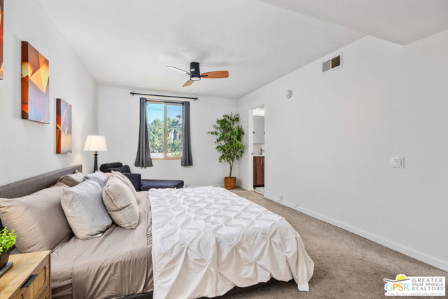 400 N Sunrise Way, Palm Springs CA: https://media.crmls.org/mediaz/da933400-6060-425c-97de-aa099ff82fac.jpg