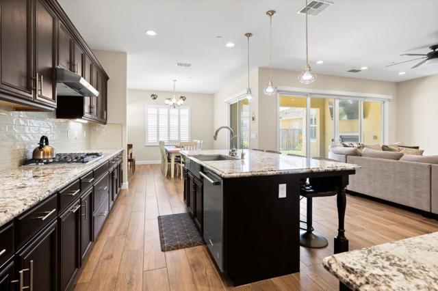 36 Freeport Court, Discovery Bay CA: https://media.crmls.org/mediaz/da94569d-9278-452e-ab6a-6a6321007fb0.jpg