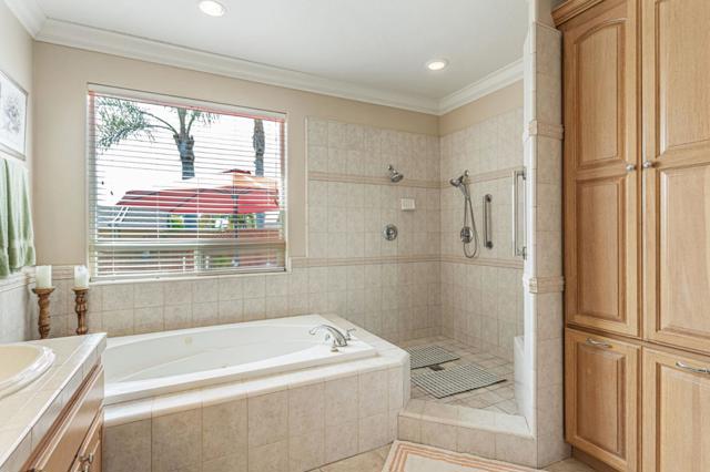 95 Marcus Court, Hollister CA: https://media.crmls.org/mediaz/da94634f-f78f-44af-b8db-0acdc561ea8e.jpg