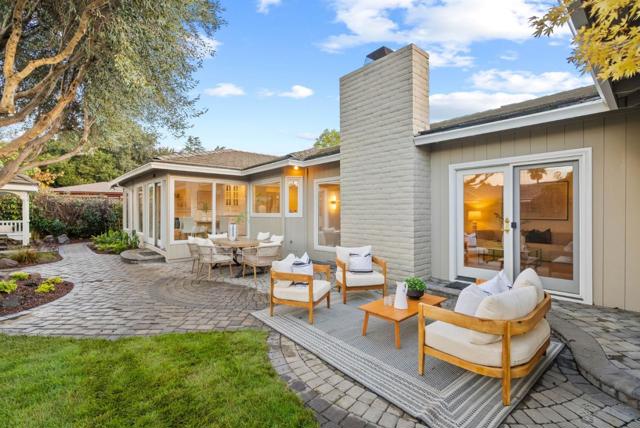 2619 Lindentree Lane, Santa Clara CA: https://media.crmls.org/mediaz/da948d6e-4dd9-47a9-94a5-ce8b4e0fdb4b.jpg