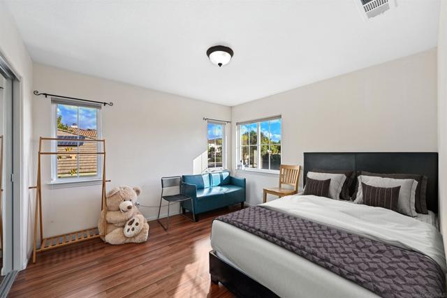 10562 Aspen Gln, Escondido CA: https://media.crmls.org/mediaz/da949464-e378-4a76-a1b8-b65b902b526f.jpg