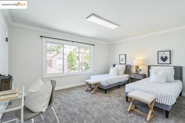 2 Westgate Dr., San Francisco CA: https://media.crmls.org/mediaz/da9521d1-0b5a-4643-b22c-171221cdec3c.jpg