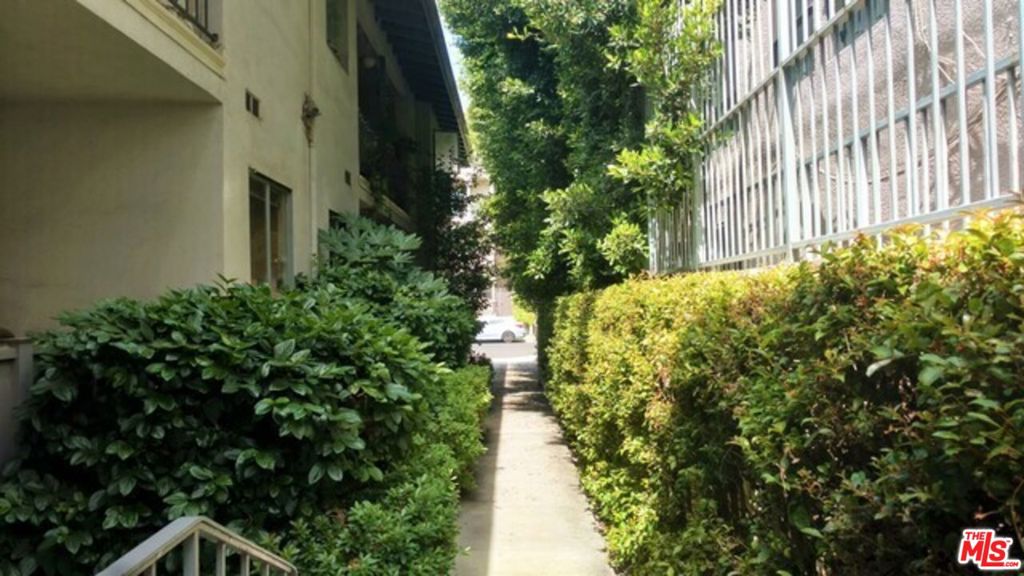 422 Arnaz Drive #4