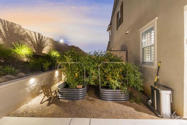 39496 Chamise Street, Temecula CA: https://media.crmls.org/mediaz/da98bf78-dfbe-4106-b3d9-ae5bb57bcca1.jpg