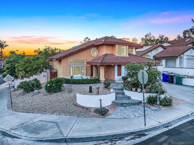 9197 Buckwheat St, San Diego CA: https://media.crmls.org/mediaz/da99149b-787e-4a1b-b739-48f8ae3795cd.jpg
