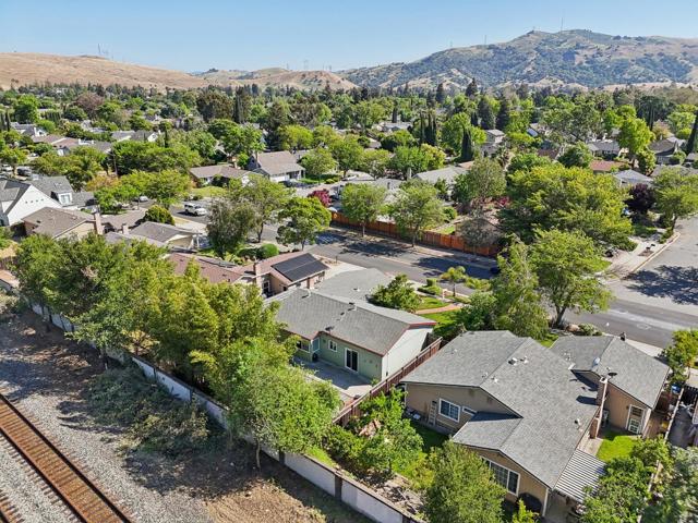 7060 Avenida Rotella, San Jose CA: https://media.crmls.org/mediaz/da993ce3-f6a7-4e43-9957-5f3512839297.jpg