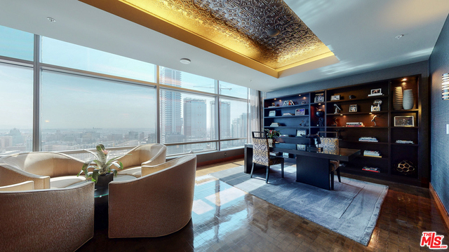 900 W Olympic Boulevard #33B
