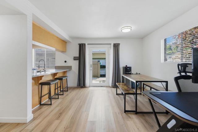 11941 Royal Rd, El Cajon CA: https://media.crmls.org/mediaz/da99ebda-b0d9-453d-97d2-68b3471349b3.jpg