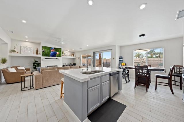 78860 Zenith Way, La Quinta CA: https://media.crmls.org/mediaz/da9a75df-804e-4534-ab04-e77e087b2133.jpg