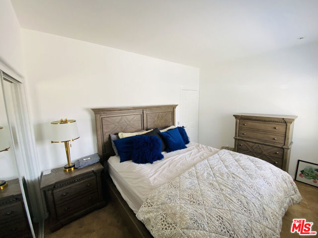 64025 Dolomite Court, Desert Hot Springs CA: https://media.crmls.org/mediaz/da9aaa04-1c88-47dc-b53a-246016d2673d.jpg