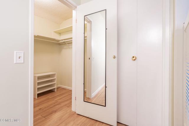 2085 Rayshire Street, Thousand Oaks CA: https://media.crmls.org/mediaz/da9af385-799b-44f1-9e2e-c2e883d47a70.jpg