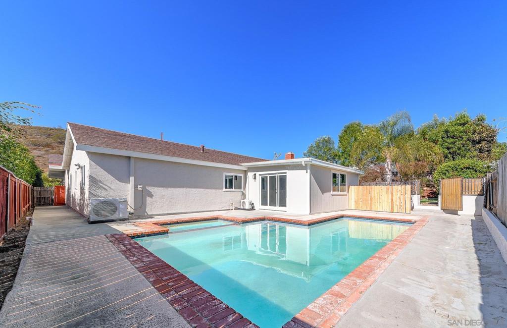 11489 Almazon St - photo 6