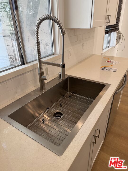 1543 11th Street, Santa Monica CA: https://media.crmls.org/mediaz/da9c43ef-40dc-43db-92a7-8ef27ae92eb0.jpg
