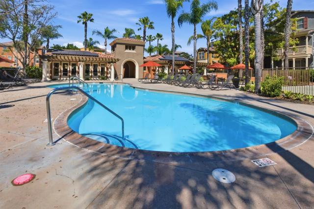 Detail Gallery Image 18 of 21 For 1874 Violet Ct #5,  Chula Vista,  CA 91913 - 3 Beds | 3/1 Baths