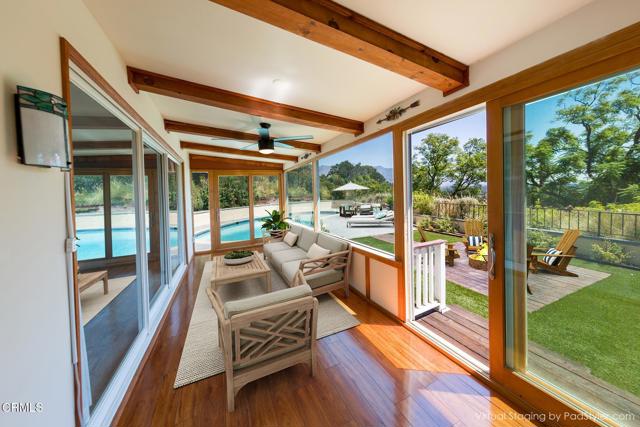 1372 Inverness Drive, Pasadena CA: https://media.crmls.org/mediaz/da9edbfc-947d-4ec6-933f-69c1631ce662.jpg