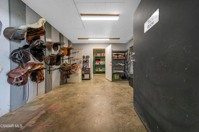 1451 E La Loma Avenue, Somis CA: https://media.crmls.org/mediaz/da9f4183-7079-4b9a-8270-ed57c8cae2d7.jpg