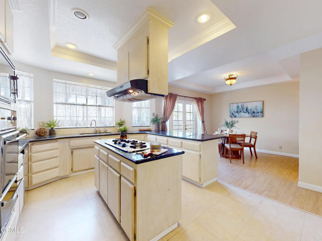 Detail Gallery Image 8 of 29 For 123 N Alhambra Ave #C,  Monterey Park,  CA 91755 - 3 Beds | 2/1 Baths