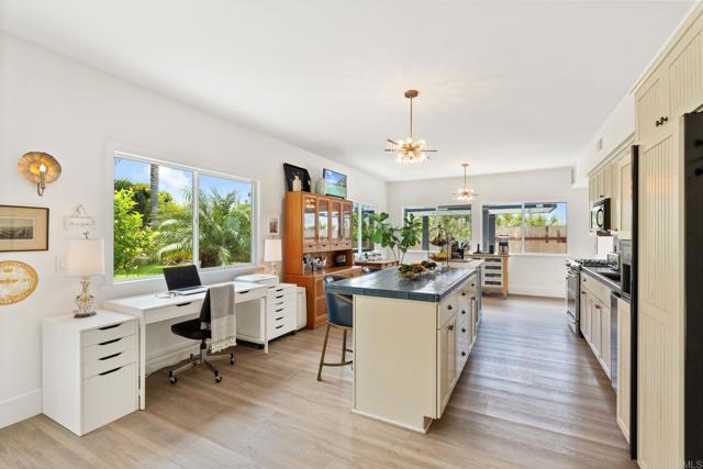 Detail Gallery Image 20 of 68 For 2066 Steiger Ln, Oceanside,  CA 92056 - 5 Beds | 3 Baths