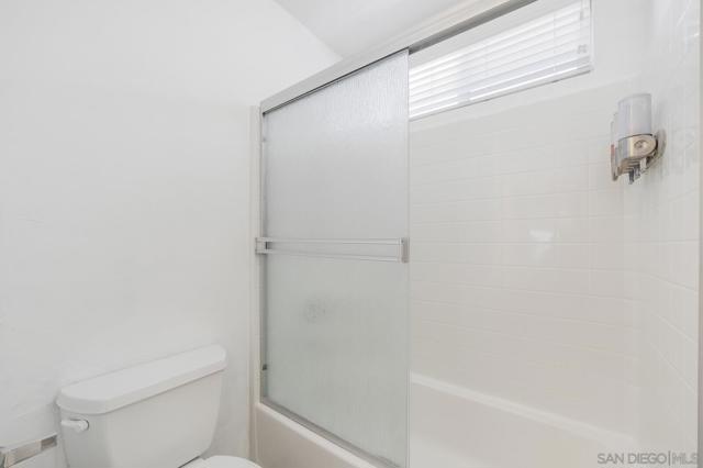 37434 Lumiere Avenue, Murrieta CA: https://media.crmls.org/mediaz/daa0a434-98e7-42ab-abb3-5748724a97fb.jpg