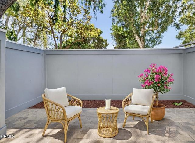 4993 Telephone Road, Ventura CA: https://media.crmls.org/mediaz/daa257de-f7d0-4d5c-9624-91a64c877090.jpg