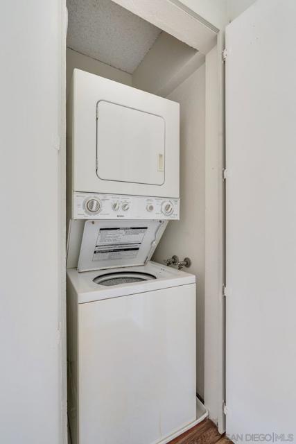 3820 Groton St, San Diego CA: https://media.crmls.org/mediaz/daa26ec7-7a48-4925-868b-2de708e48fab.jpg