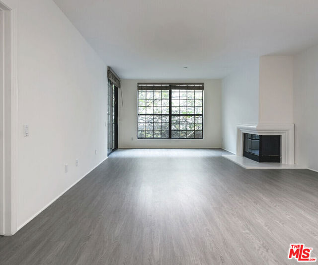 Drew Fenton | 555 S Barrington Avenue Los Angeles CA | MLS: 7423820 Drew Fenton | 555 S Barrington Avenue Los Angeles CA | MLS: 7423820