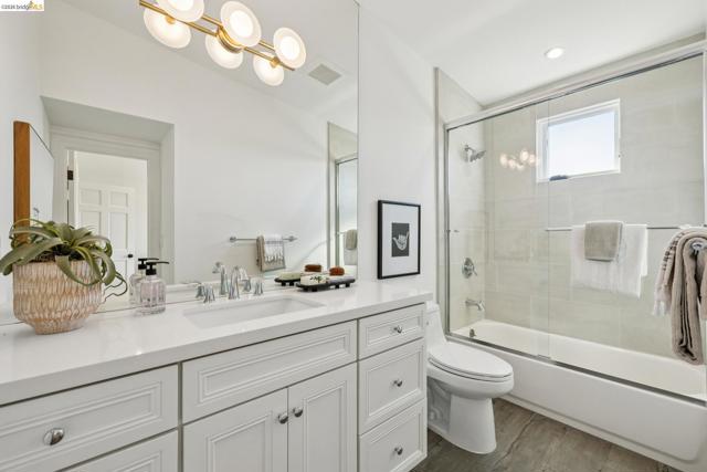 Image 38 of 59 For 231 Bonita Ave