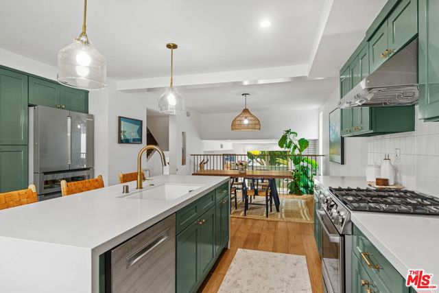 4707 La Villa Marina, Marina del Rey CA: https://media.crmls.org/mediaz/daa3da7b-7ad1-4b1e-8635-d1d09e79fb91.jpg