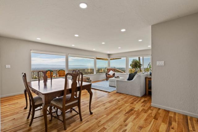 14990 Garcal Drive, San Jose CA: https://media.crmls.org/mediaz/daa44004-ff76-47a5-9ba4-6bbf74af1f6a.jpg