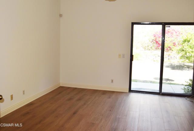 2462 Rikkard Drive, Thousand Oaks CA: https://media.crmls.org/mediaz/daa4d5ed-b378-4c5f-8a1d-2d6fc6f45ec6.jpg