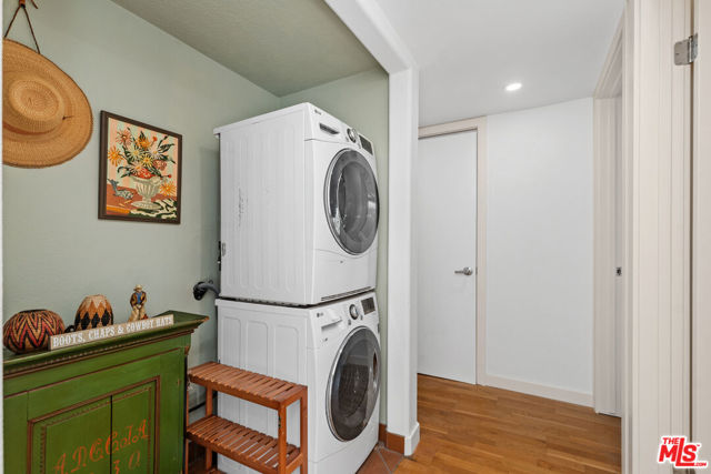 409 Arenoso Lane, San Clemente CA: https://media.crmls.org/mediaz/daa4f4ec-adc1-4279-b96b-8447f99222ca.jpg