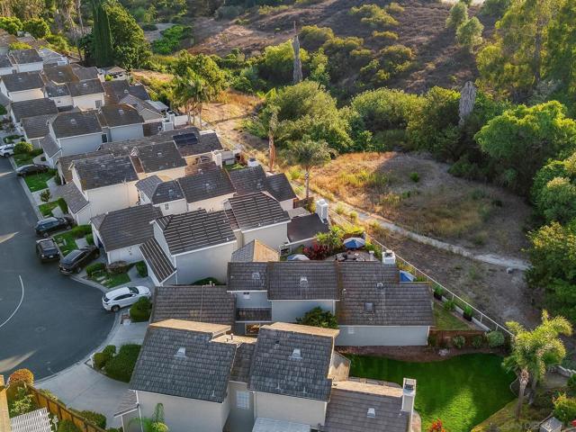10602 Rancho Carmel Dr., San Diego CA: https://media.crmls.org/mediaz/daa566d8-764d-45ed-b9fe-49a1ca9d046c.jpg