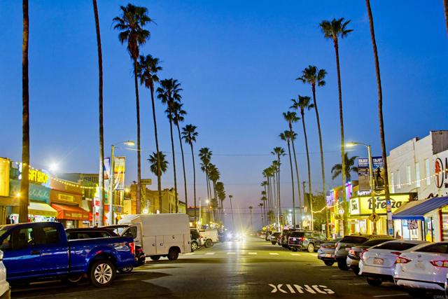 5027 Santa Monica Avenue, San Diego CA: https://media.crmls.org/mediaz/daa6266a-078e-4689-b396-507690fa8c04.jpg