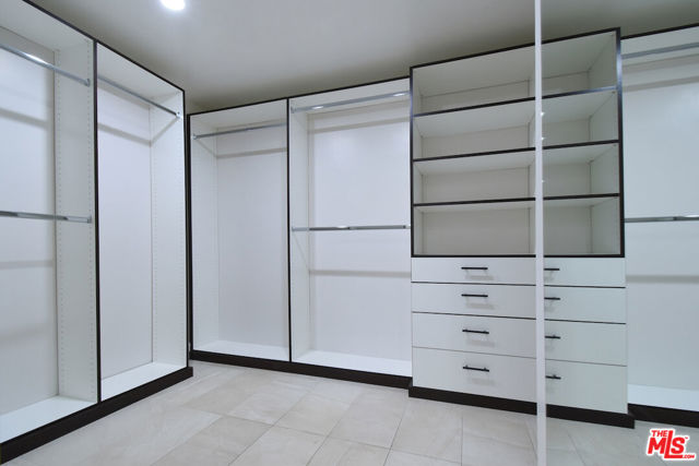 23637 Park Belmonte, Calabasas CA: https://media.crmls.org/mediaz/daa663c7-eaf5-4c18-8d74-9ba9dad78578.jpg