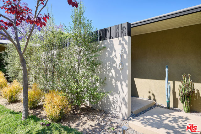 310 Beloit Avenue, Los Angeles CA: https://media.crmls.org/mediaz/daa68fc5-f5d9-4b1c-b223-ea7b22fdc58d.jpg