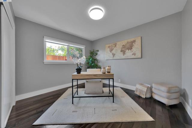 635 Janice Ave, Hayward CA: https://media.crmls.org/mediaz/daa70ef8-955b-4beb-9671-ab23fd34cec4.jpg